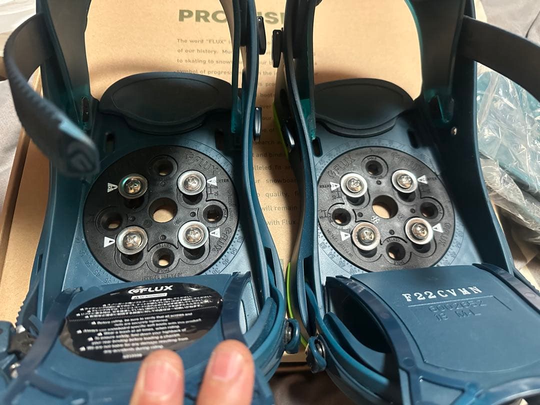未使用 スノーボード ビンディング ネイビー/グリーン