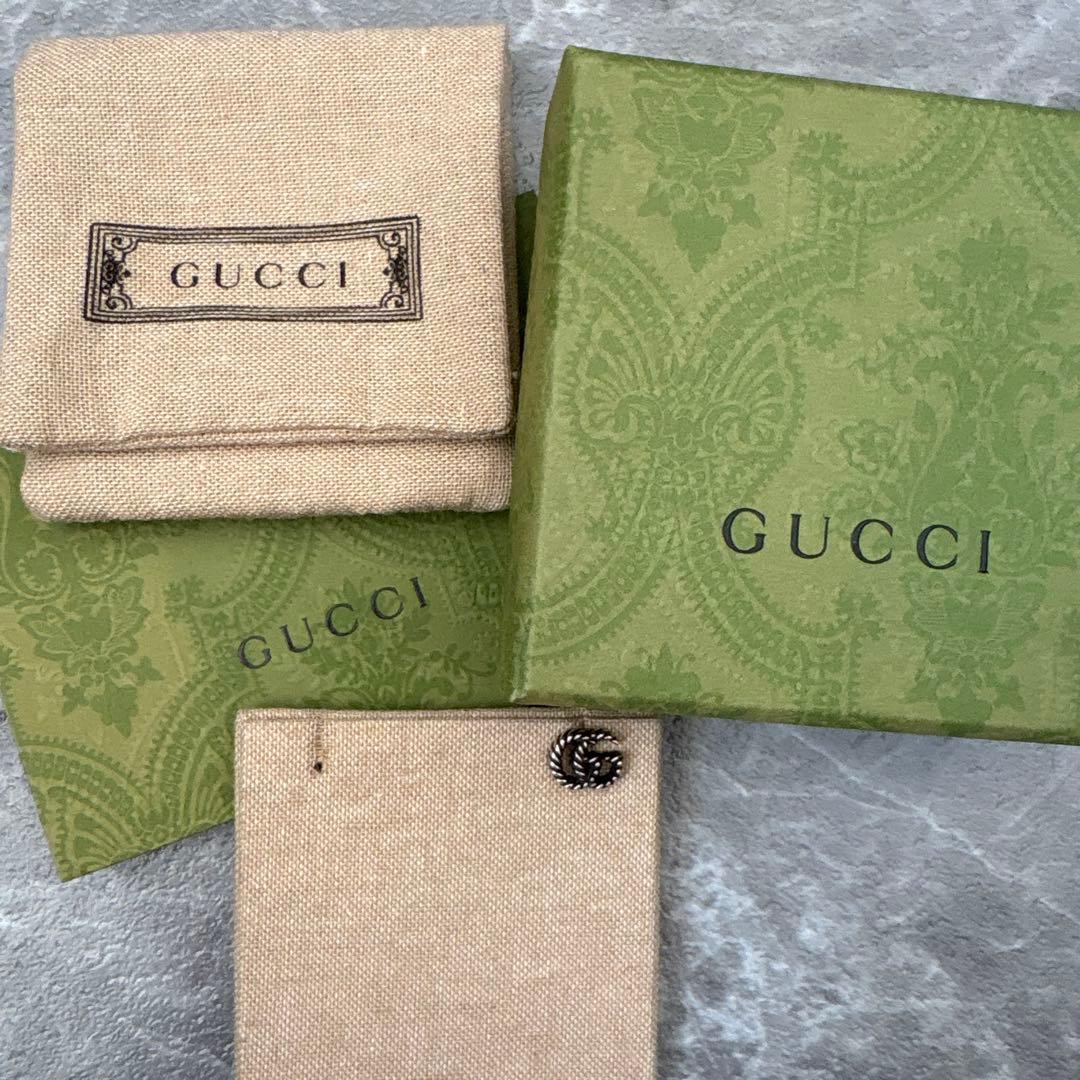 GUCCIグッチ ダブルGピアス