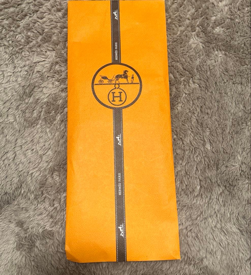 エルメス　鳥たちの競演　カレ90　OISEAUX DES CHAMPS スカーフ