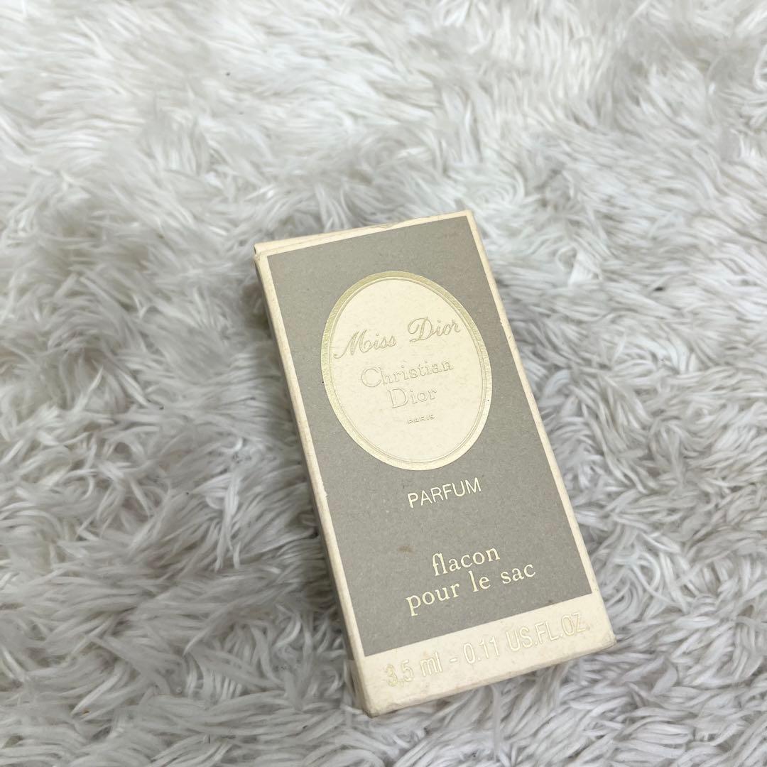 CHANEL 香水セットとリップカラー