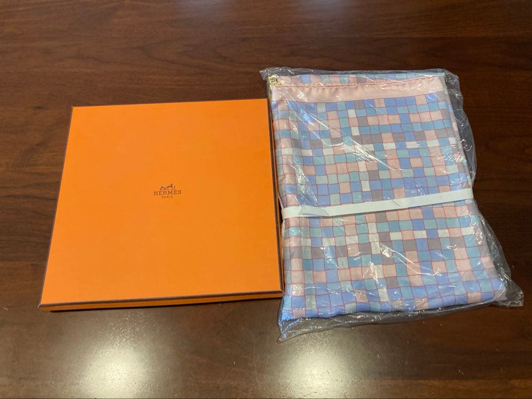 Bolduc au Carré エルメス　カレ　90 ボルデュック