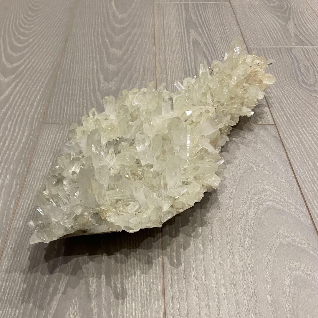 希少VEDA ヒマラヤ カンチェンジュンガ水晶 BIGクラスター - メルカリ