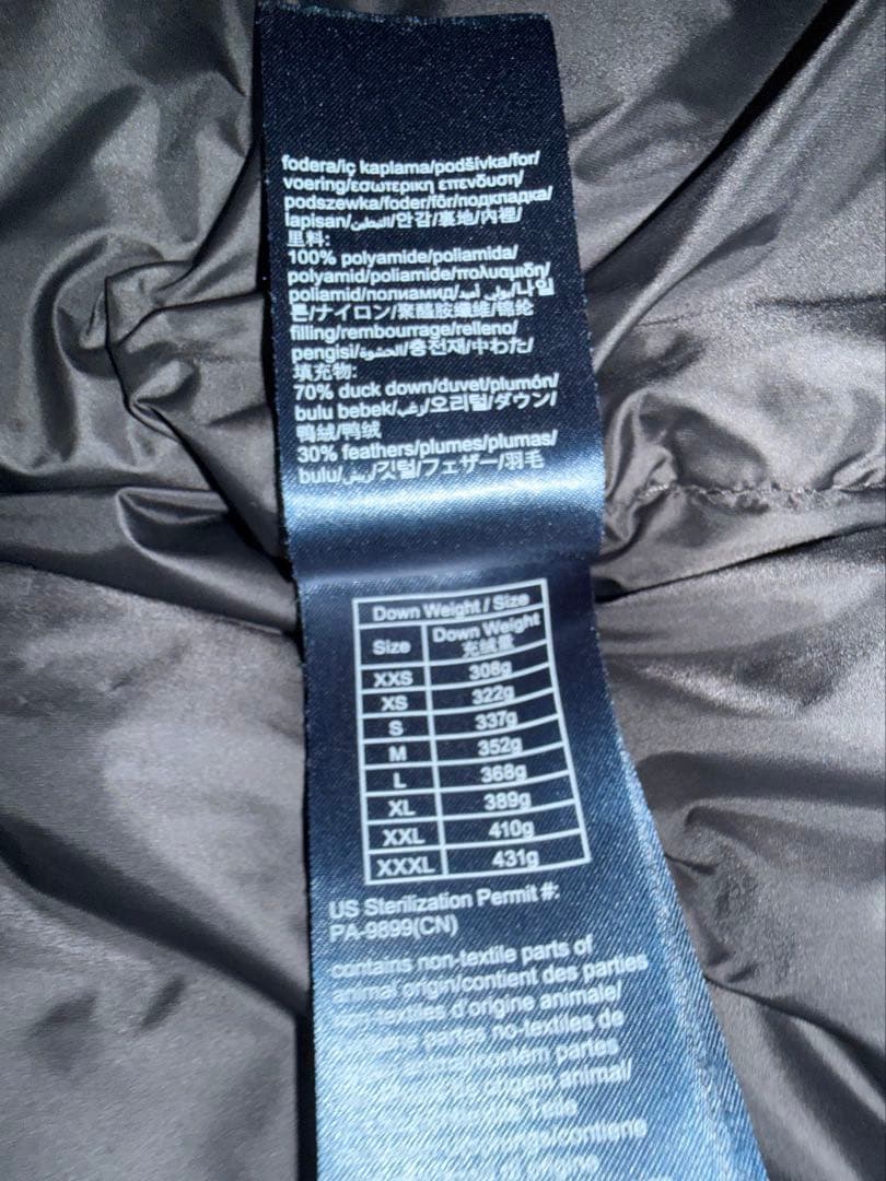 【美品】 正規店　ブラックダウンジャケット　Lサイズ