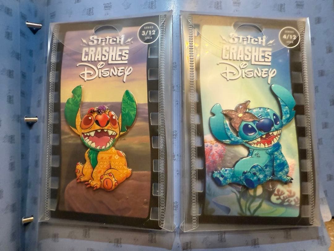 ディズニー　ピンバッジ　スティッチ　クラッシーズ　コンプリート　フォルダ付き