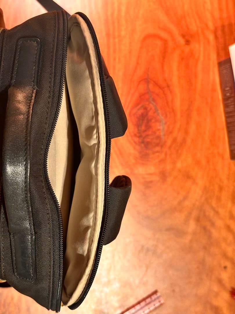 TUMI 黒 リュック・バックパック