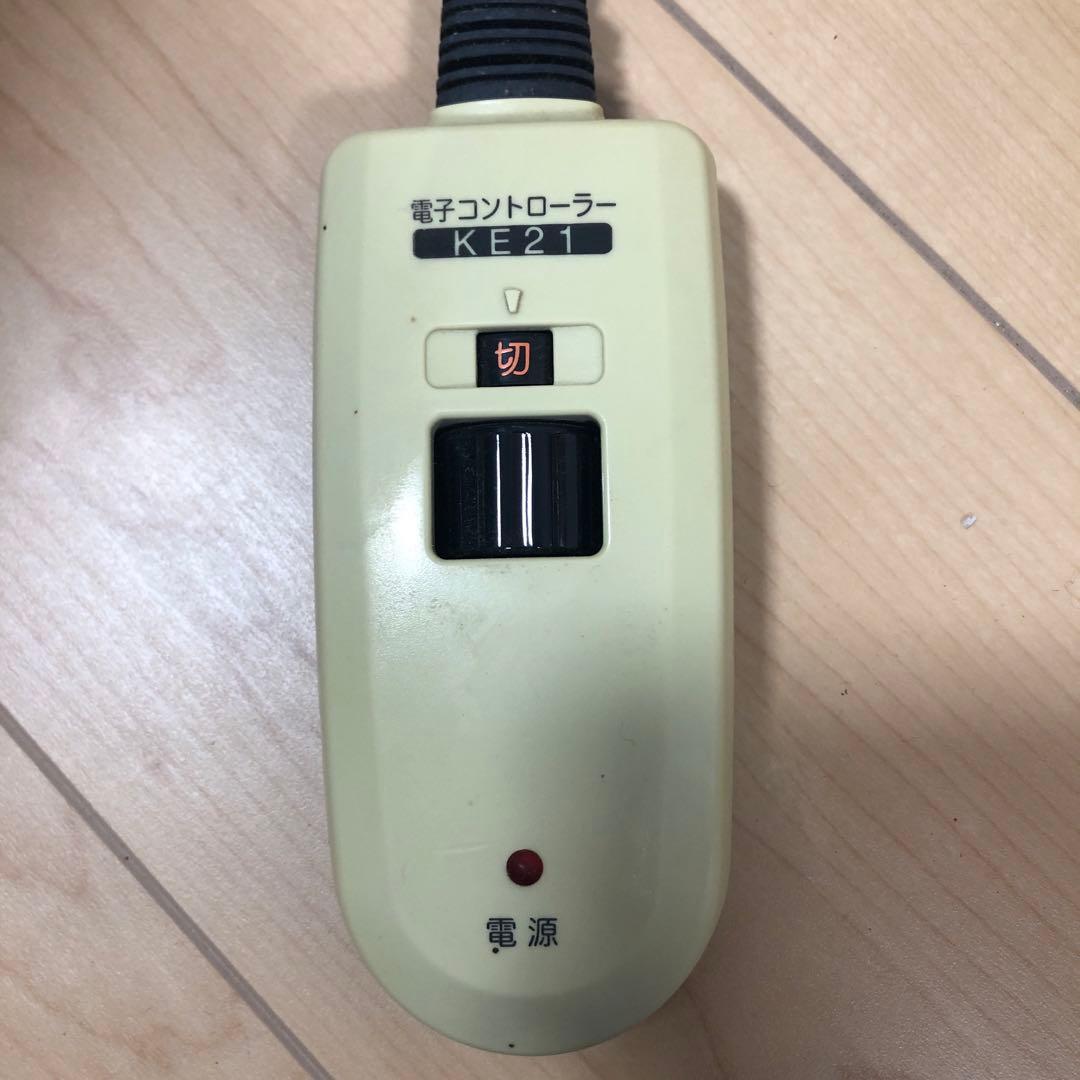 【直接引き渡し希望】円形こたつテーブル　こたつ布団　２点セット