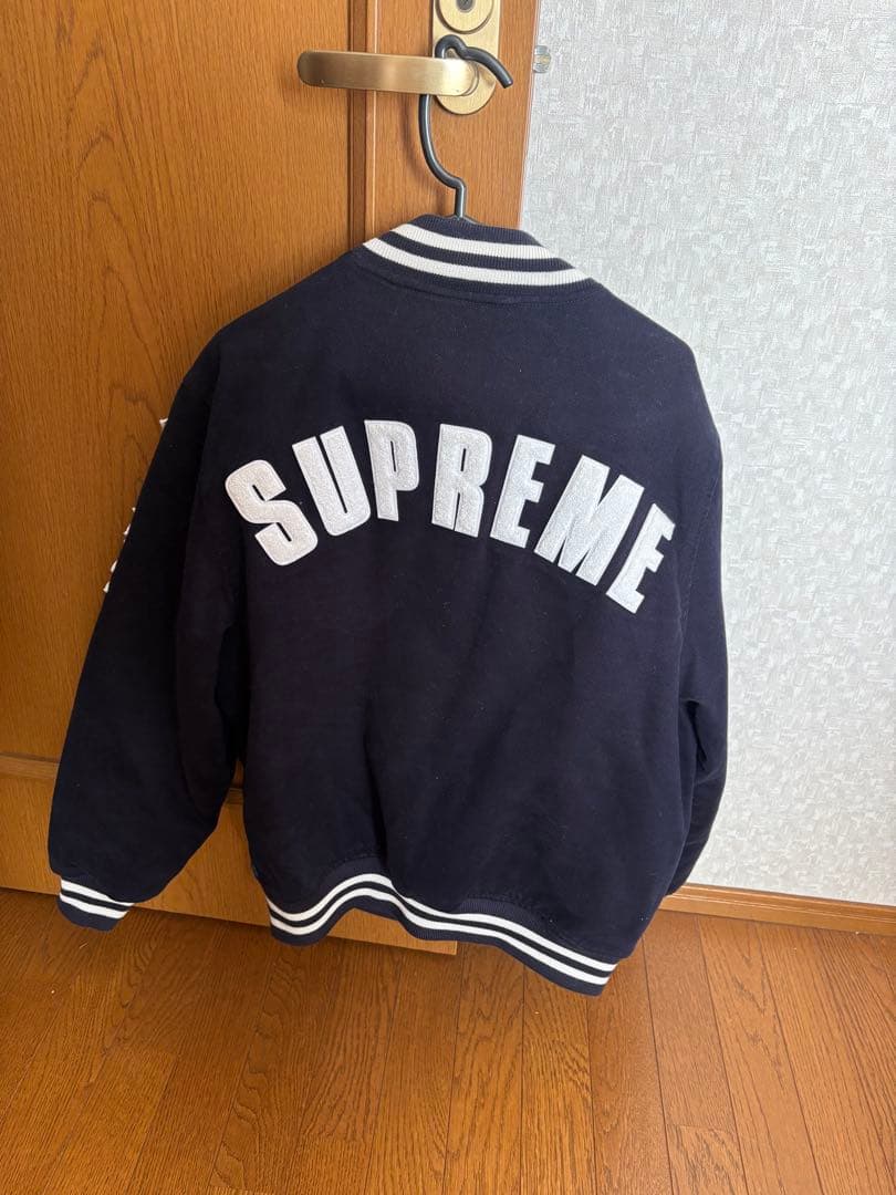 Supreme パッチ付きスタジャン Mサイズ ニューエラコラボ　最終値下げ