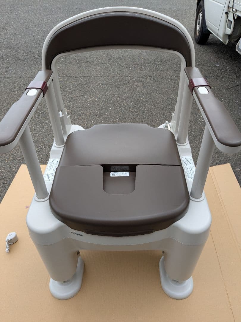 パナソニック PN-L30213 ラフィーネ ポータブルトイレ 介護用