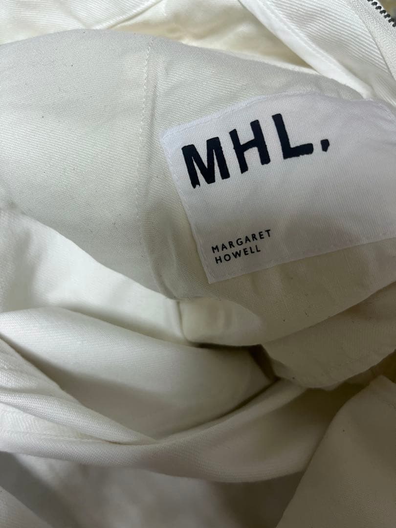佐々さま専用 MHL. SOFT COTTON DRILL チノパン 白 - メルカリ