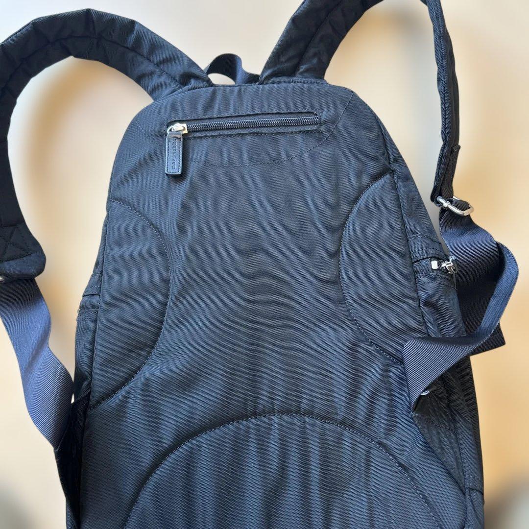 【レア美品】マリメッコmetro リュック ブラック 内側ブルー