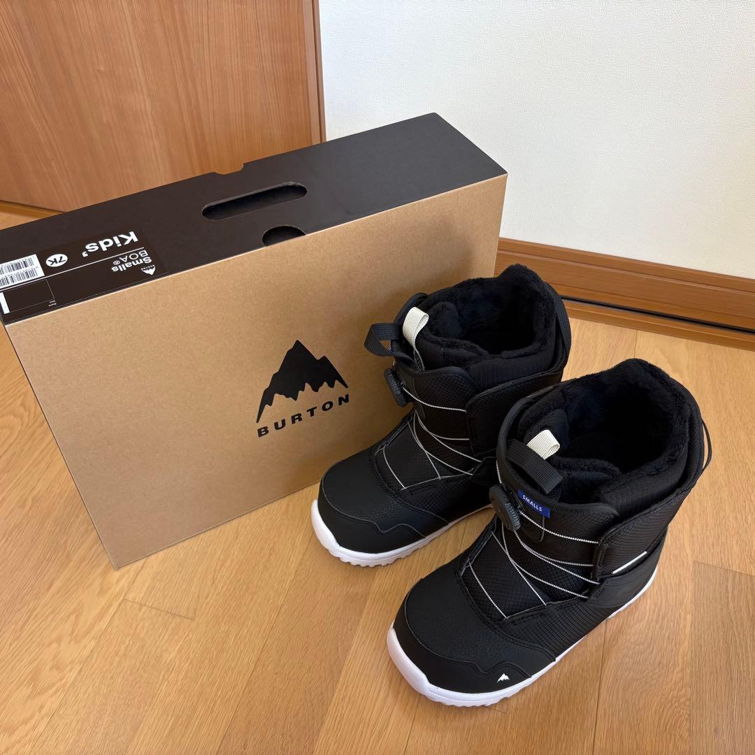 【新品】BURTON Smalls スノーボードブーツ（ジュニア）25.0cm