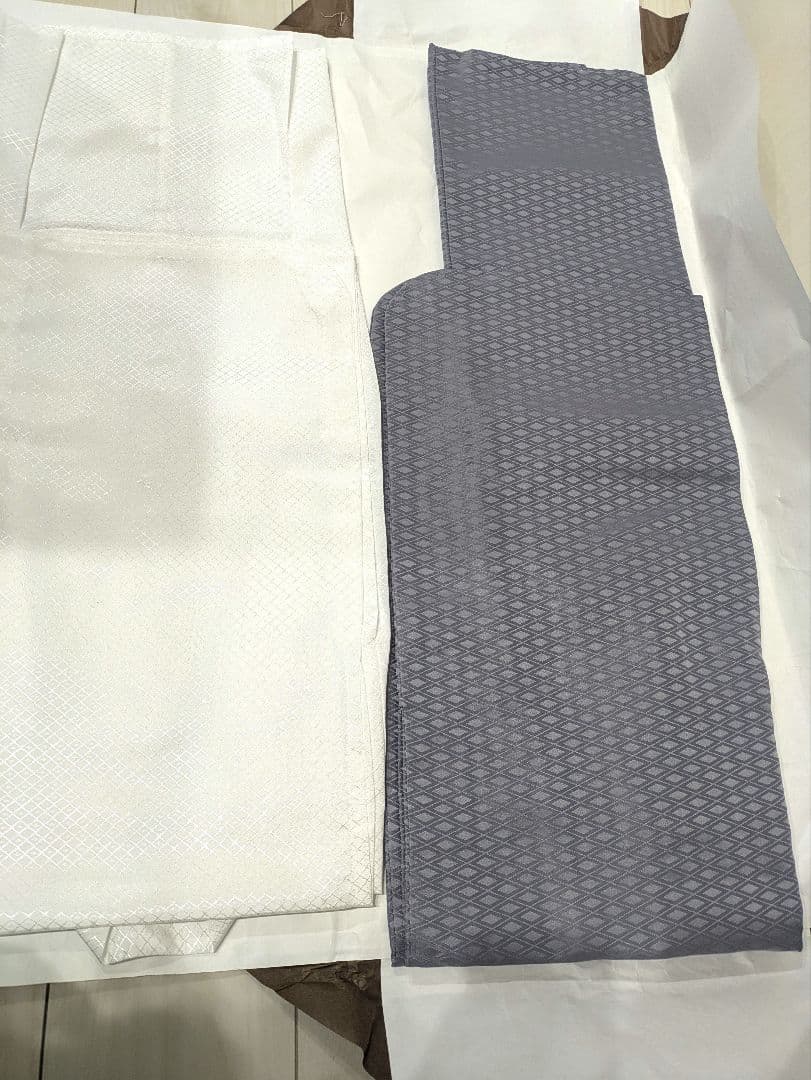 5歳用　着物セット　袴　肩上げ済み 和柄 草履付き　七五三