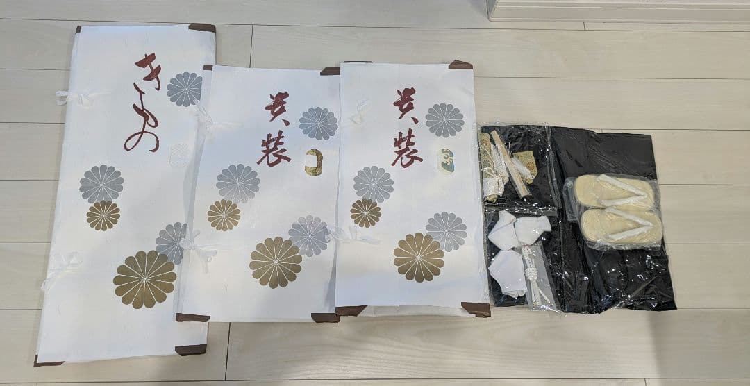 5歳用　着物セット　袴　肩上げ済み 和柄 草履付き　七五三