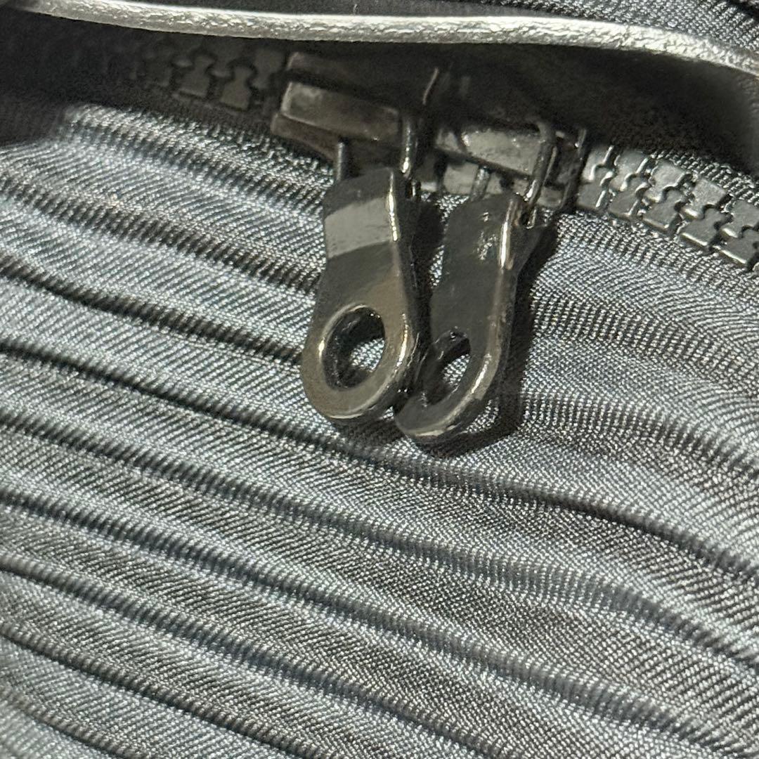 未使用✨プリーツプリーズ　イッセイミヤケ　バイアスプリーツバックパック　黒