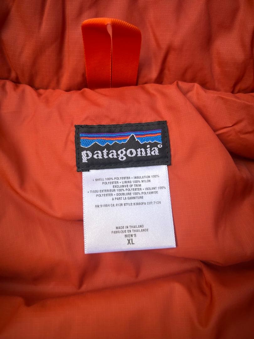 patagonia パフジャケット ホットラヴァ XLサイズ