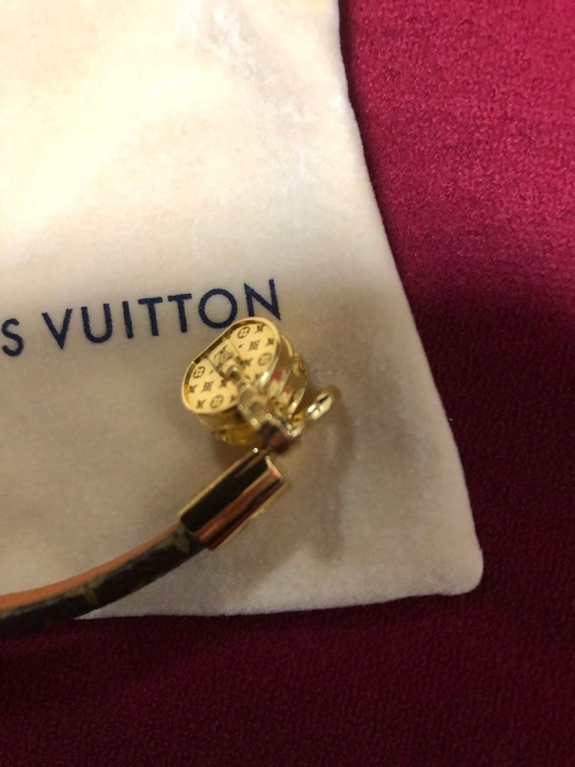 LOUIS VUITTON ブラウンレザーブレスレット