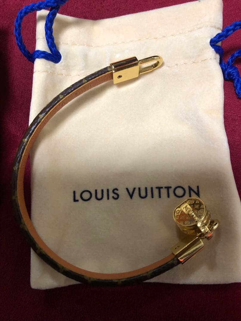 LOUIS VUITTON ブラウンレザーブレスレット