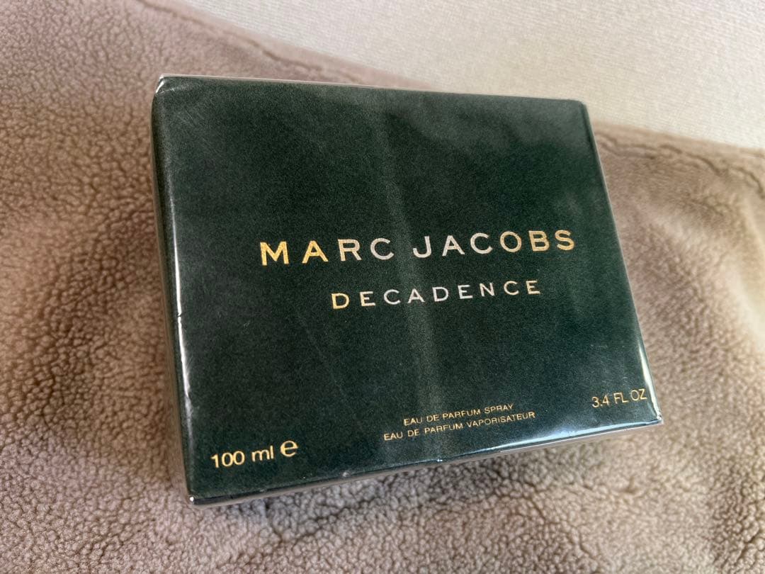 MARC JACOBS DECADENCE 100ml (新品未開封)