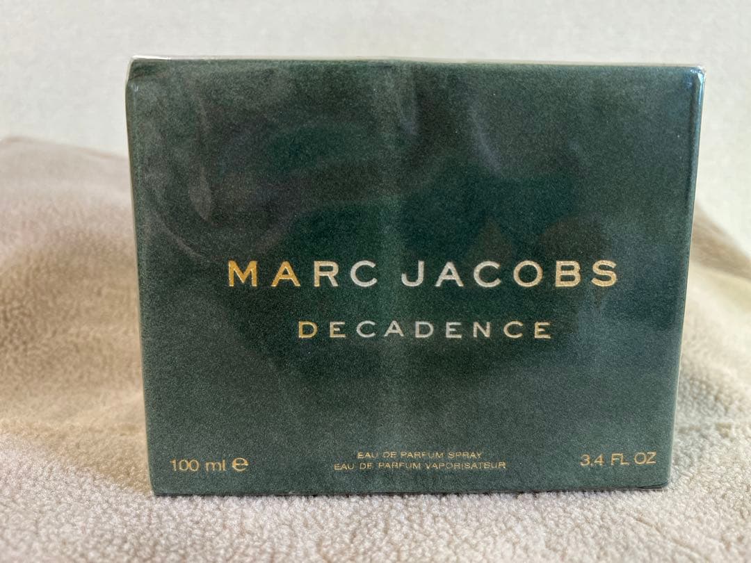 MARC JACOBS DECADENCE 100ml (新品未開封)