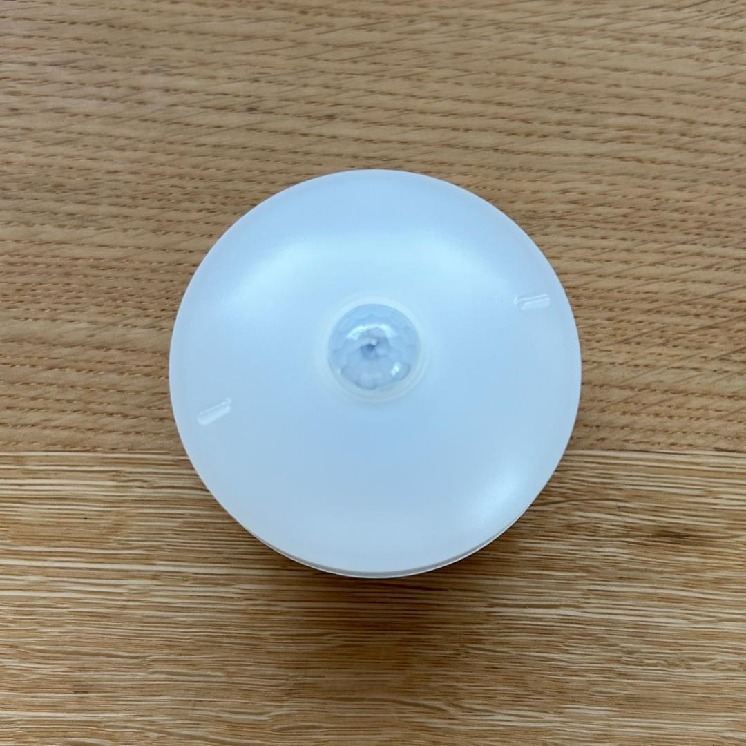 PnasonicLEDフラットランプφ70FreePa電球色　※箱は昼白色と記載