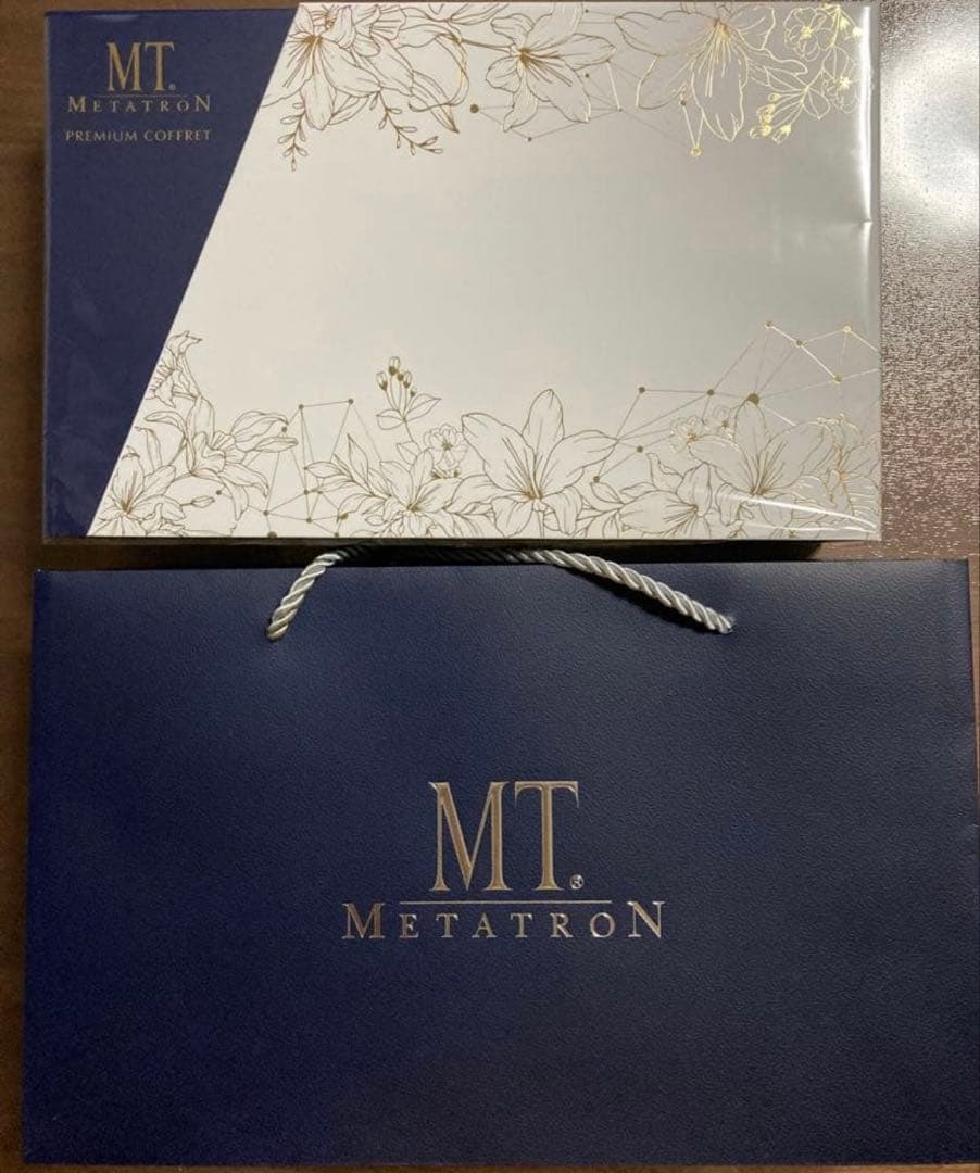 ナナナ MT メタトロン クリスマスコフレ プレミアムコフレ