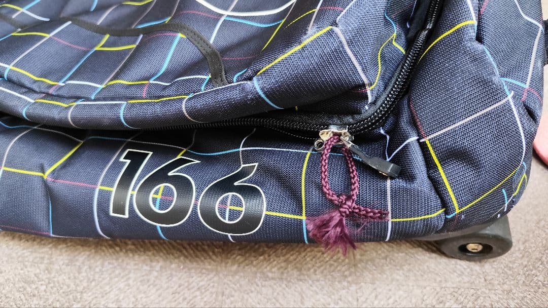 BURTONスノーボードケース 166cm　バートン キャスター付キャリー