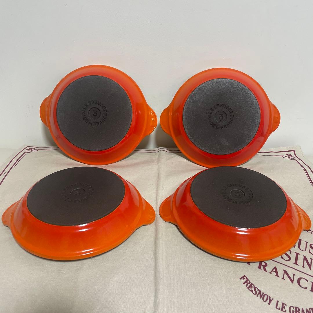《美品》レア!!ルクルーゼ 4個セット ミニ鍋 ラウンド シャローキャセロール