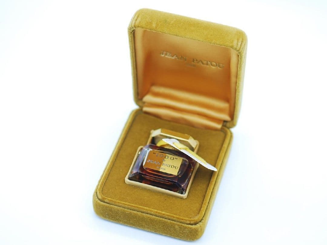 未使用品香水ジャンパトウ1000ミル パルファム 7.5ml 翡翠ボトル 7ml