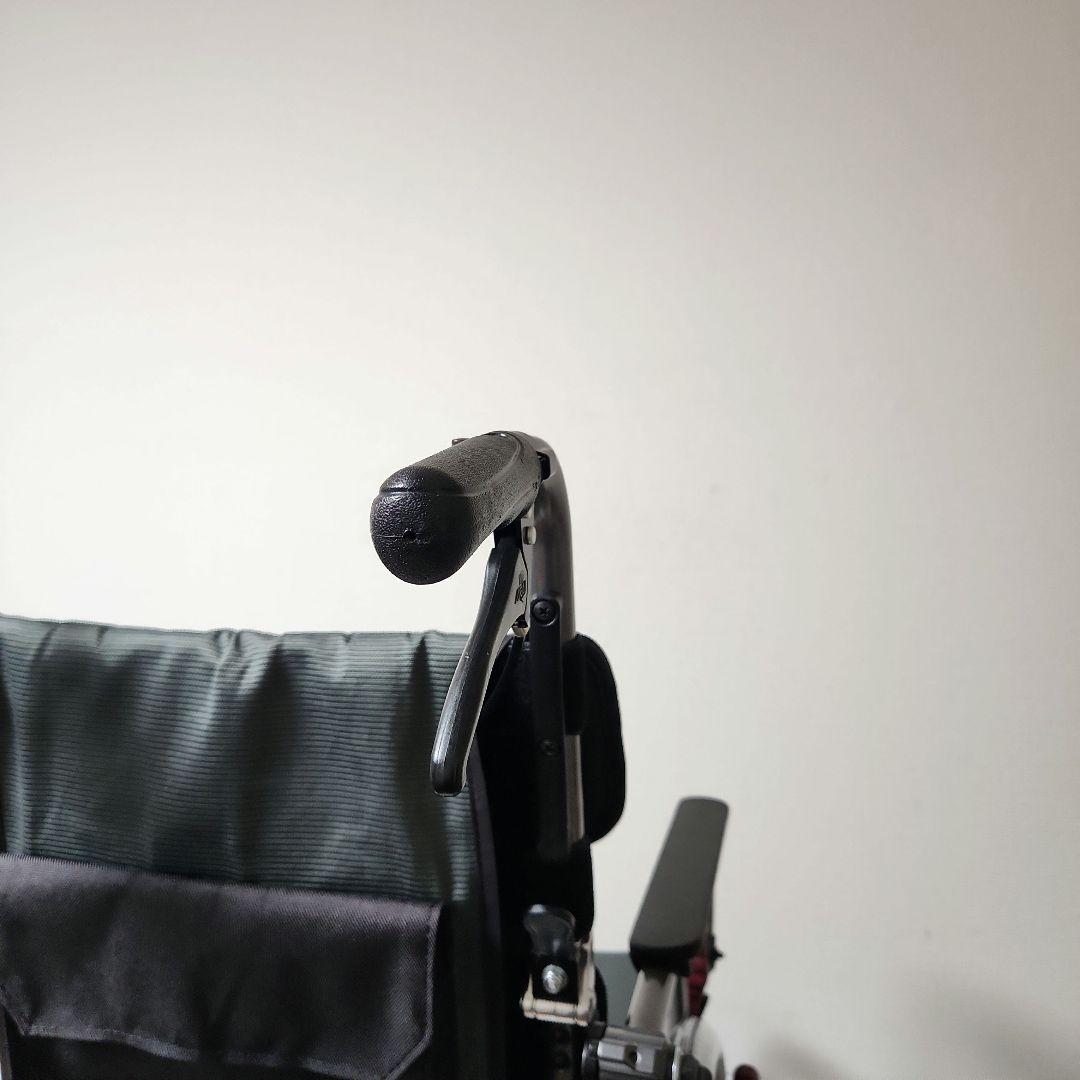 カワムラサイクル　自走用　多機能　ノーパンクタイヤ　車椅子　KMD-B22