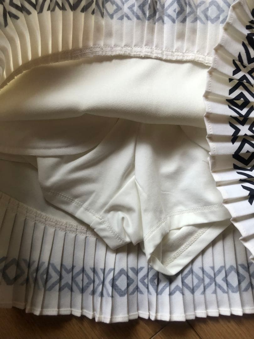 PEARLY GATES ホワイト プリーツスカート