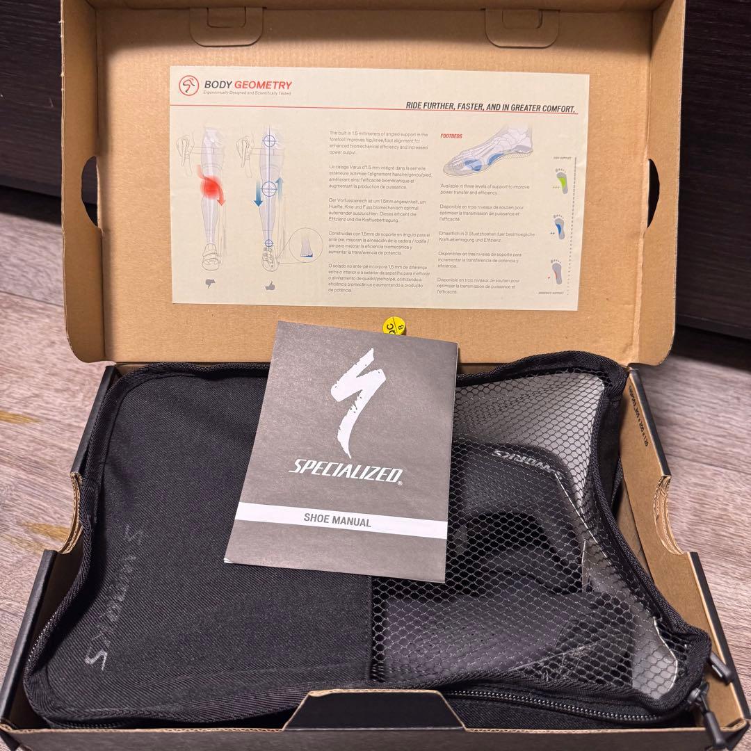 スペシャライズド S-WORKS TORCH ブラック 42.5