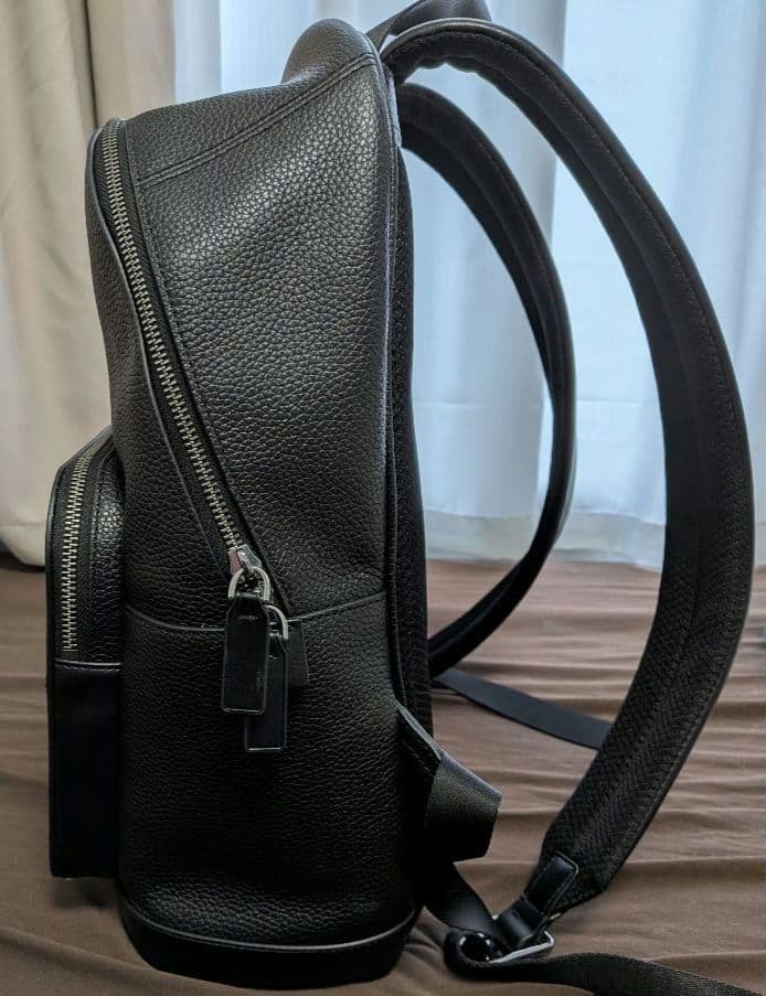 MICHAEL KORS　ブラック バックパック