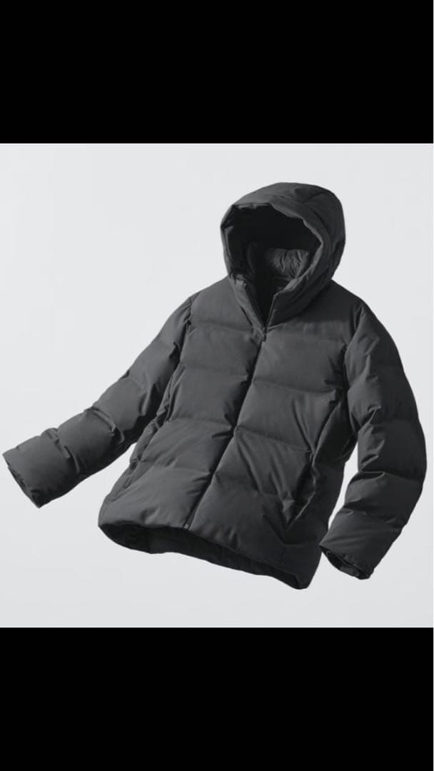 【新品未使用】ユニクロUNIQLOシームレスダウンジャケットメンズ xlブラック