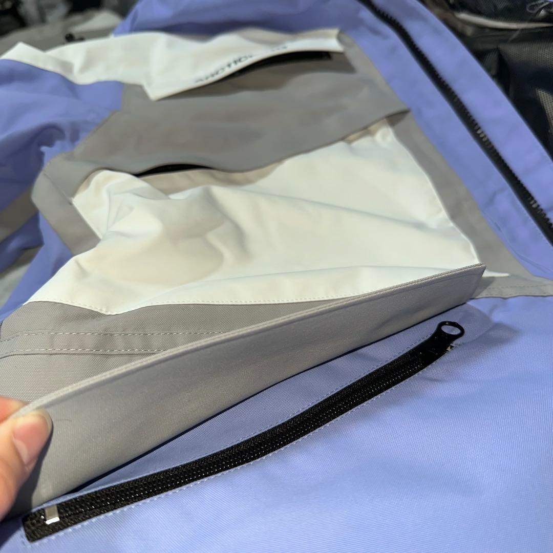 新品 ARCTIC KING 24-25男女兼用スノボーウェア上下セットビブXS