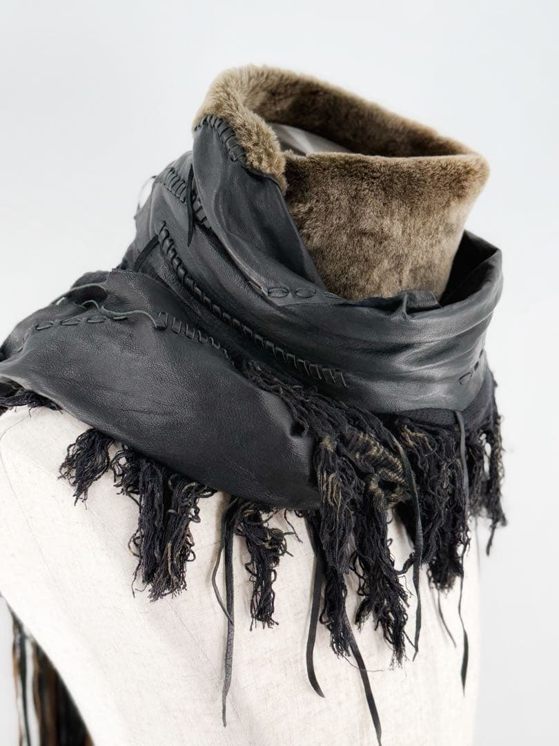 14th Addiction ファー付きレザー混マフラー