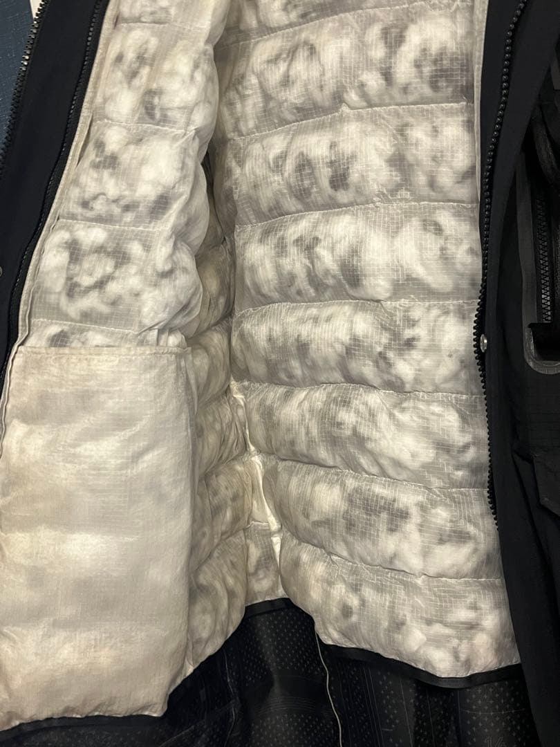 極暖！定価5万円NIKEダウンジャケット