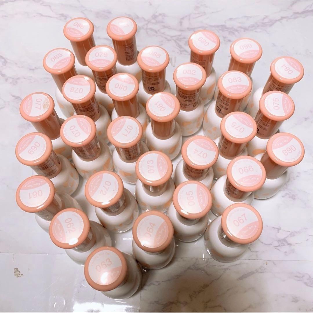 【期間限定お値下げ】お買得品！カラージェル120本 +付属コート4本