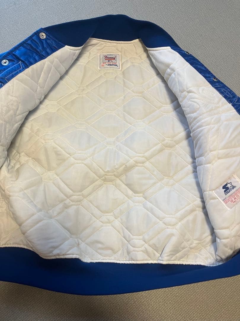 ドジャース　スタジャン