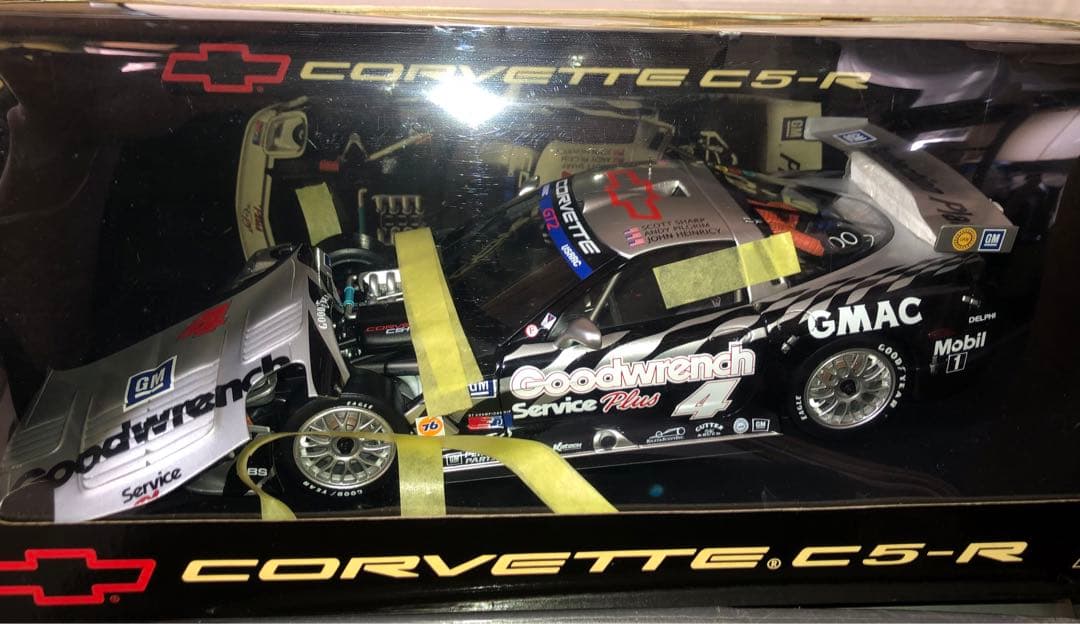 オートアート18/1 Corvette C5-R ミニカー Goodwrench