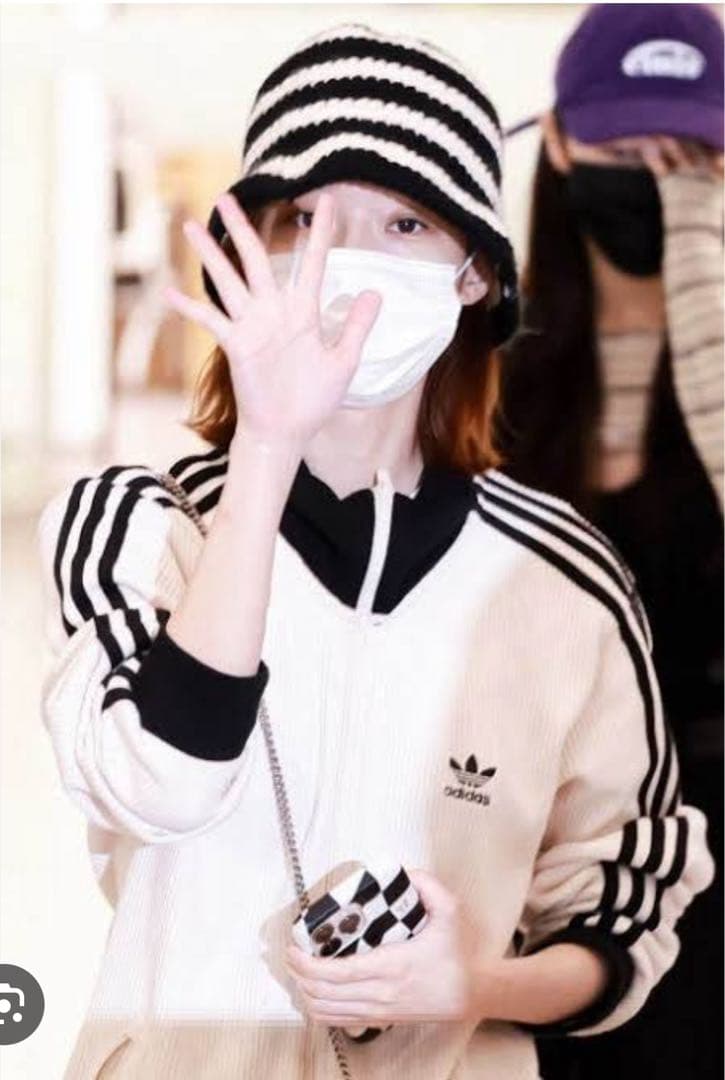 タ*ム様 韓国MUSINSA限定☻アディダス ワッフルBB トラックジャケット☻