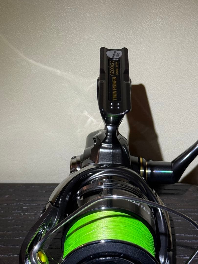 シマノ　スピニングリール　ツインパワー　C5000XG-E 未使用品