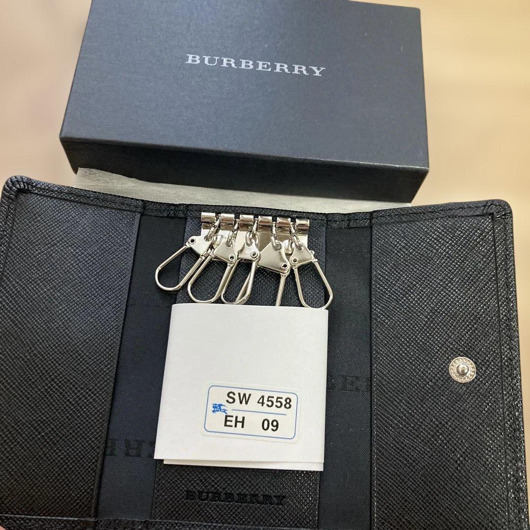 未使用品 箱付き　バーバリー 5連キーケース ベージュ