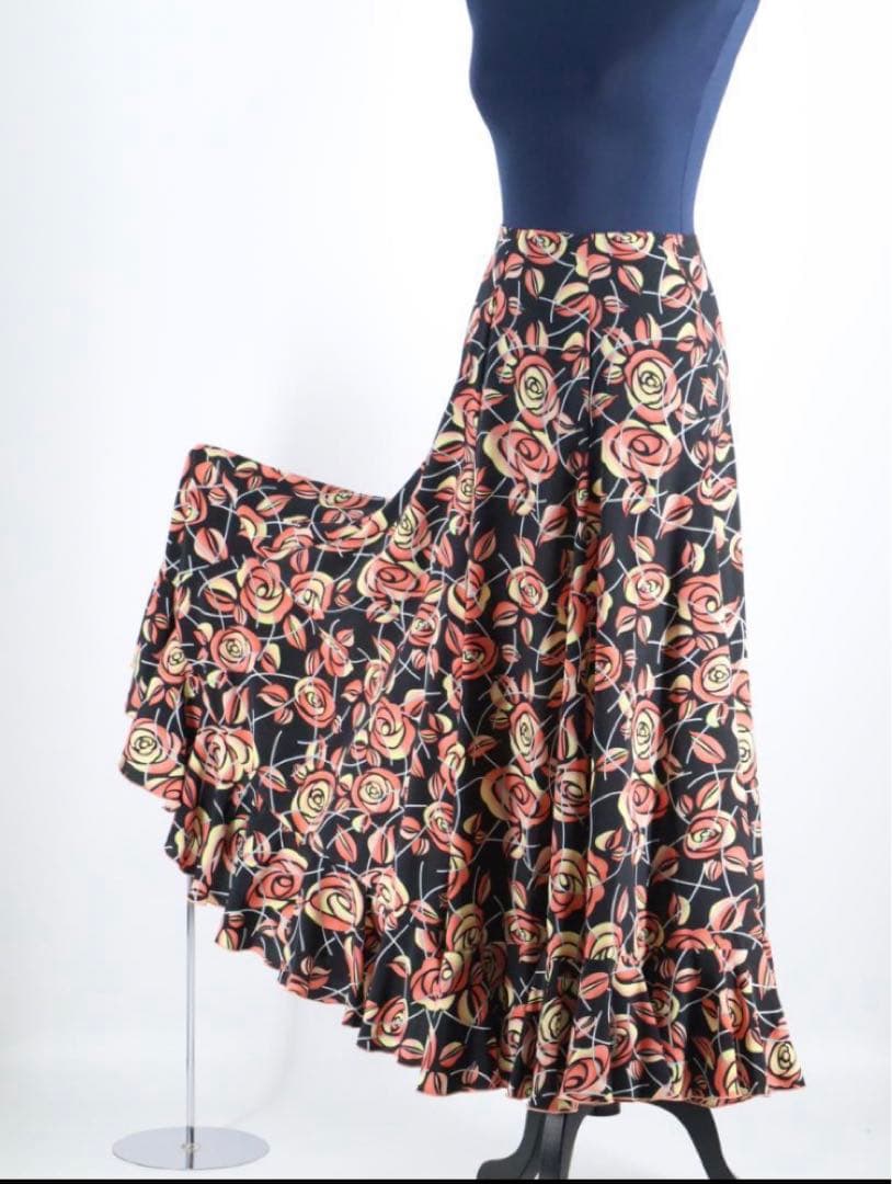 美品 フラメンコ衣装　バラ柄 ファルダHERMOSA IBERIA