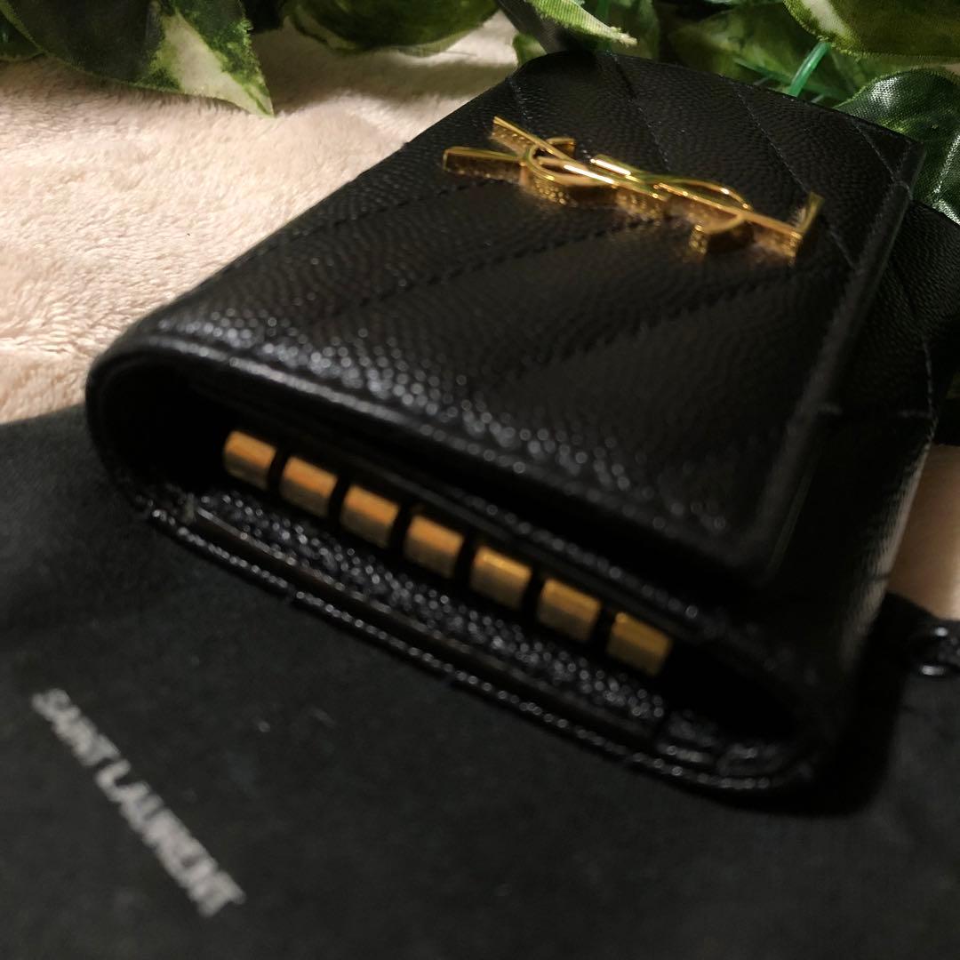 ちゅない　極美品♡ イヴサンローラン　キーケース　6連 キャビアスキン