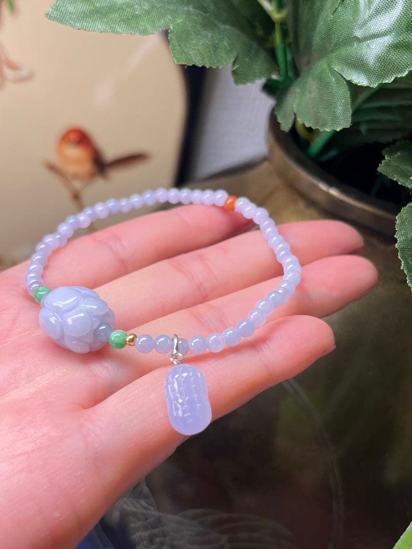 本翡翠　18kビーズ入り、ラベンダー双頭蓮花ブレスレット＆ミニ落花生チャーム付き