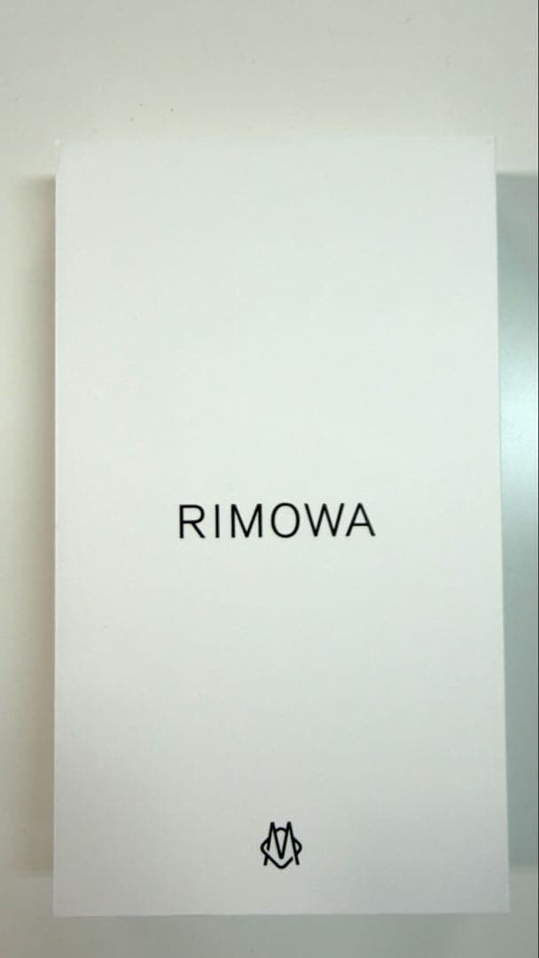 RIMOWA iPhone17pro用ケース
