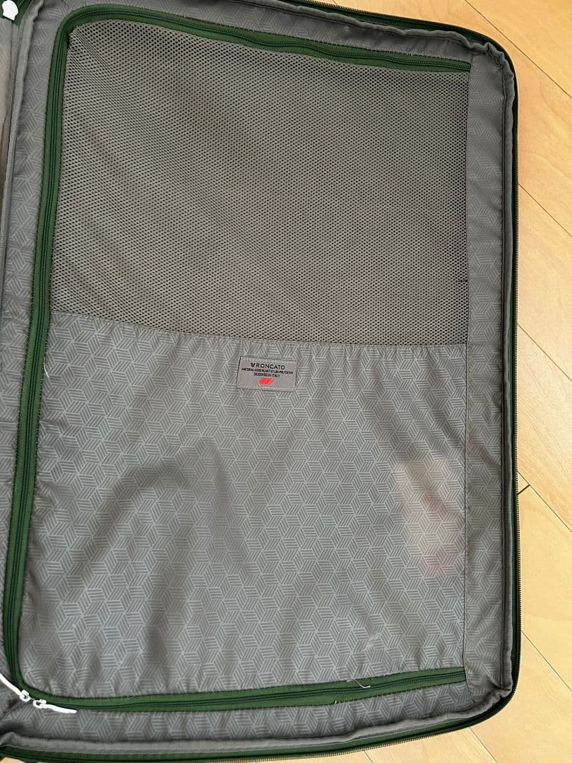 RONCATO 大型キャリーケース オリーブ