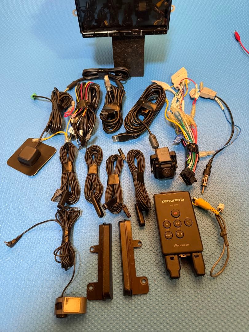 カロッツェリアAVIC-RZ810-D4x4 デジタルTVナビゲーションシステム