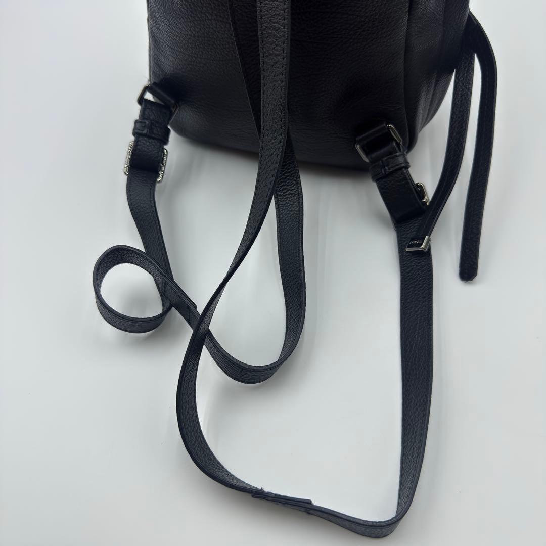 【極美品】　フルラ　リュック　バックパック　スタッズ　チェーン　レザー　希少　黒
