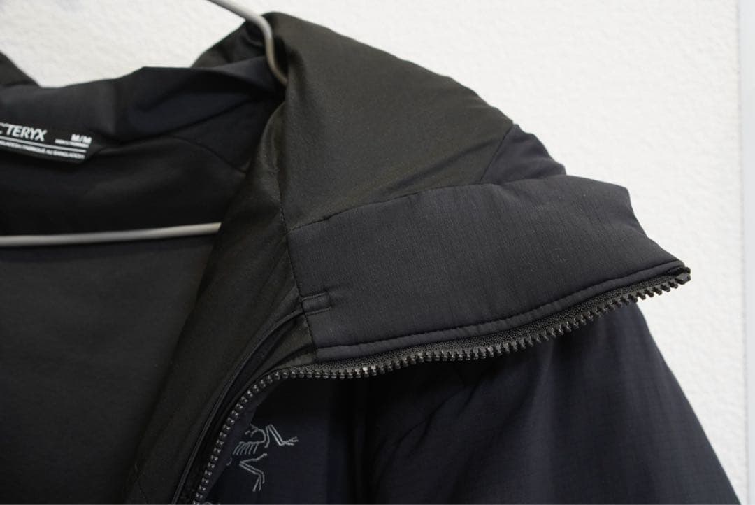 アークテリクス　アトムarフーディ メンズ　Mサイズ